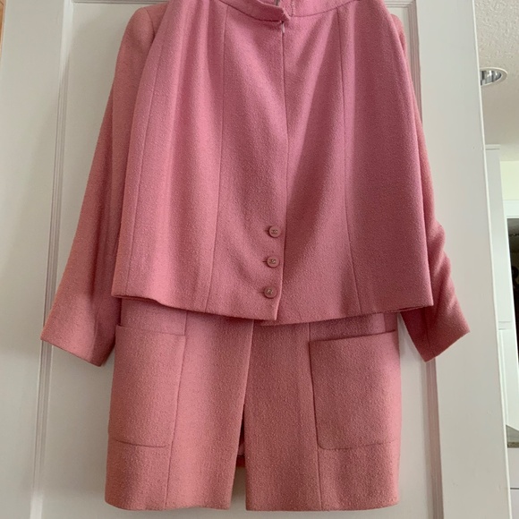 CHANEL VINTAGE TWEED PINK 1990S SUIT JACKET SKIRT SIZE 42 VERY PRELOVED - Picture 7 of 16